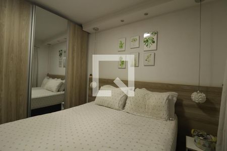 Casa de condomínio à venda com 150m², 3 quartos e 2 vagasSuíte