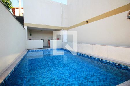 Piscina de casa à venda com 4 quartos, 139m² em Santa Maria, Belo Horizonte