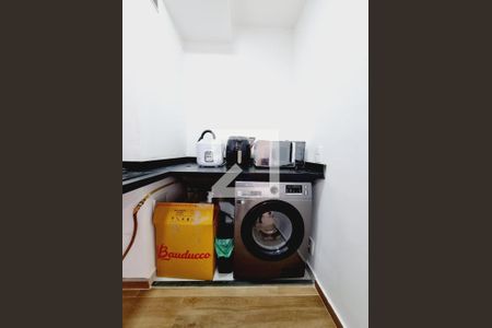 Cozinha de apartamento para alugar com 2 quartos, 34m² em Vila Gomes, São Paulo