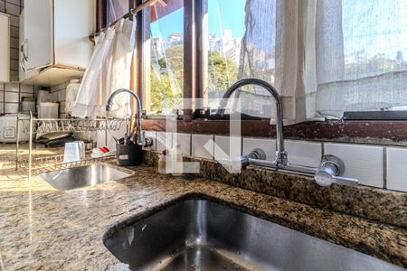 Cozinha de casa à venda com 4 quartos, 362m² em Pacaembu, São Paulo