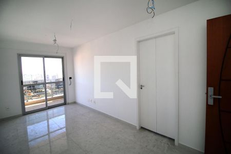 Sala de apartamento à venda com 3 quartos, 70m² em Vila da Penha, Rio de Janeiro