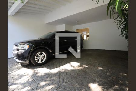 Garagem de casa à venda com 3 quartos, 351m² em Jardim Lar Sao Paulo, São Paulo