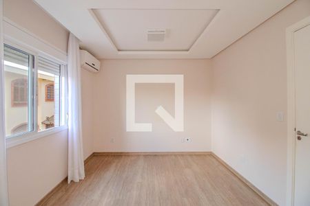 Suíte de apartamento para alugar com 2 quartos, 74m² em Jardim Itu, Porto Alegre