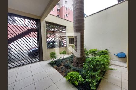 Garagem de casa à venda com 3 quartos, 358m² em Jardim Juá, São Paulo