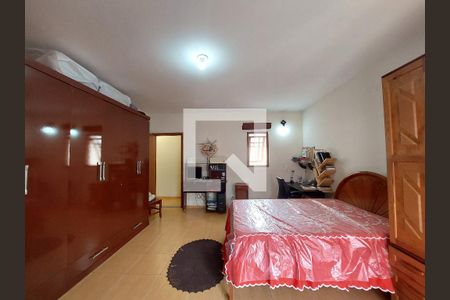 Quarto 3 de casa à venda com 3 quartos, 358m² em Jardim Juá, São Paulo