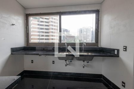 Área de Serviço de apartamento à venda com 4 quartos, 377m² em Vale do Sereno, Nova Lima