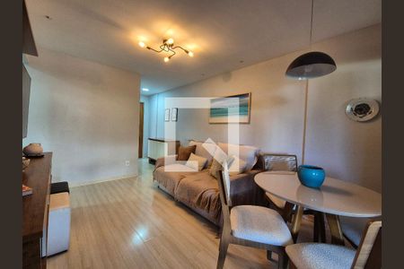 Sala de apartamento para alugar com 2 quartos, 103m² em Recreio dos Bandeirantes, Rio de Janeiro