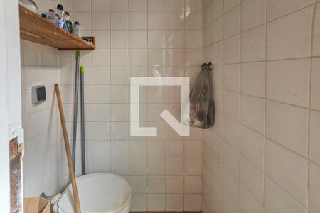 Área de serviço de apartamento para alugar com 3 quartos, 110m² em Jardim Sao Miguel, Guarujá