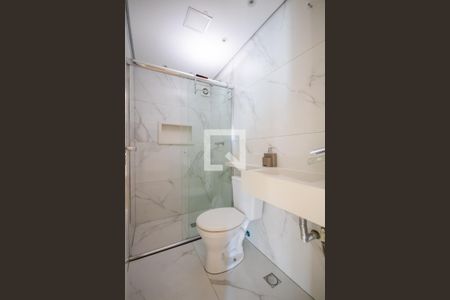 Banheiro 2 de apartamento à venda com 2 quartos, 63m² em Recanto das Rosas, Osasco