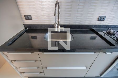 Cozinha de apartamento à venda com 2 quartos, 63m² em Recanto das Rosas, Osasco