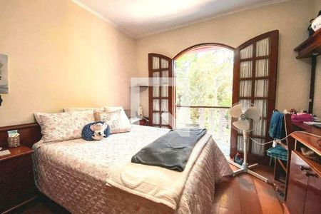 Casa à venda com 4 quartos, 174m² em Jardim das Vertentes, São Paulo