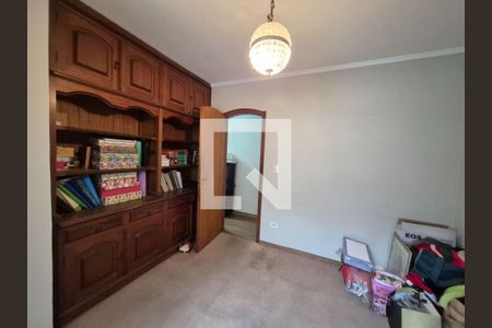 Casa à venda com 4 quartos, 205m² em Jardim Pinheiros, São Paulo