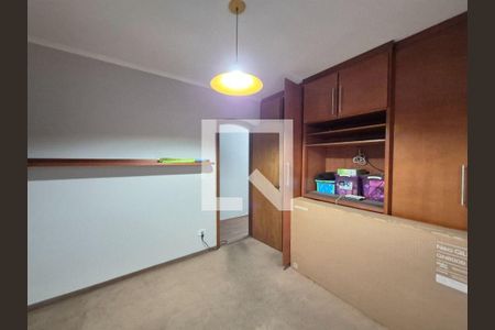 Casa à venda com 4 quartos, 205m² em Jardim Pinheiros, São Paulo