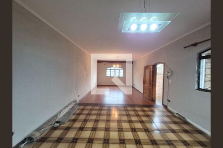 Casa à venda com 4 quartos, 205m² em Jardim Pinheiros, São Paulo