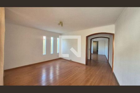 Casa à venda com 4 quartos, 126m² em Rolinópolis, São Paulo