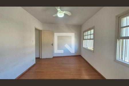 Casa à venda com 4 quartos, 126m² em Rolinópolis, São Paulo