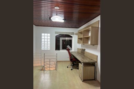 Casa à venda com 4 quartos, 212m² em Vila Universitaria, São Paulo