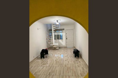 Casa à venda com 4 quartos, 212m² em Vila Universitaria, São Paulo