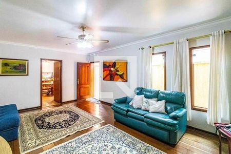 Casa à venda com 3 quartos, 184m² em Jardim das Vertentes, São Paulo