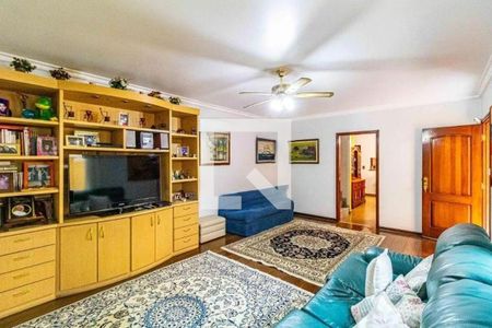 Casa à venda com 3 quartos, 184m² em Jardim das Vertentes, São Paulo