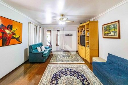 Casa à venda com 3 quartos, 184m² em Jardim das Vertentes, São Paulo