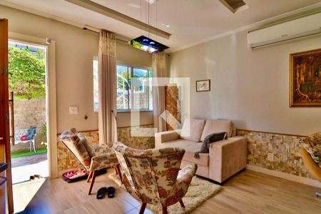 Casa à venda com 4 quartos, 180m² em São Francisco, Niterói