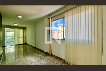 Sala de apartamento à venda com 3 quartos, 120m² em Grajaú, Belo Horizonte