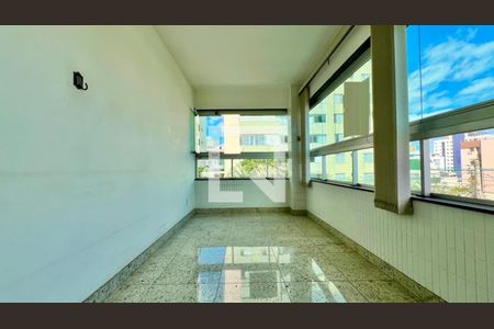 Varanda de apartamento à venda com 3 quartos, 120m² em Grajaú, Belo Horizonte