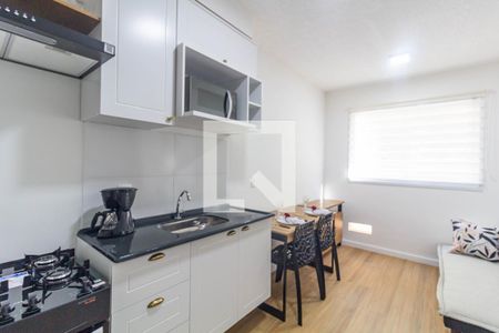 Sala/Cozinha de apartamento para alugar com 1 quarto, 25m² em Guaianases, São Paulo