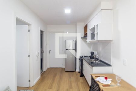 Sala/Cozinha de apartamento para alugar com 1 quarto, 25m² em Guaianases, São Paulo