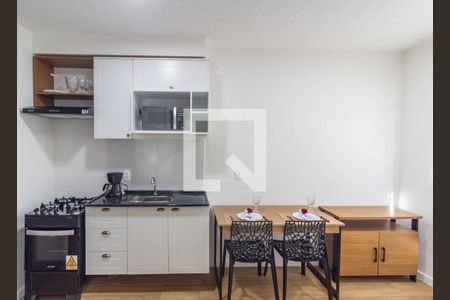 Sala/Cozinha de apartamento para alugar com 1 quarto, 25m² em Guaianases, São Paulo