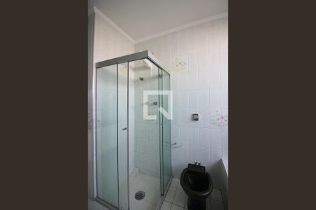 Banheiro da Suíte de casa para alugar com 3 quartos, 308m² em Jardim do Mar, São Bernardo do Campo