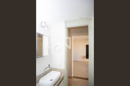 Banheiro de apartamento à venda com 2 quartos, 66m² em Centro, Diadema