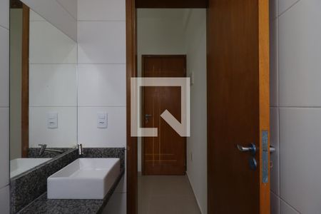 Banheiro de kitnet/studio para alugar com 1 quarto, 16m² em Vila Sao Pedro, Santo André