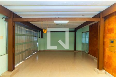 Garagem de casa à venda com 3 quartos, 320m² em Vila Santa Clara, São Paulo