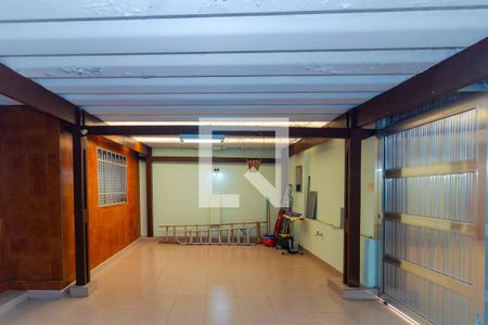 Garagem de casa à venda com 3 quartos, 320m² em Vila Santa Clara, São Paulo