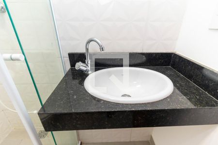 Banheiro de apartamento para alugar com 1 quarto, 32m² em Cidade Antônio Estêvão de Carvalho, São Paulo