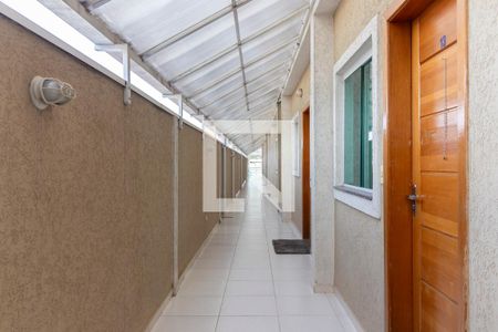 Área externa de casa de condomínio para alugar com 2 quartos, 49m² em Vila Rosaria, São Paulo