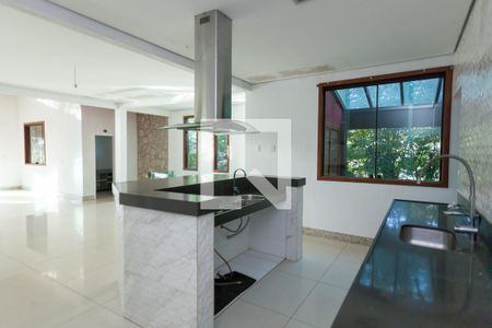Cozinha de casa para alugar com 4 quartos, 529m² em Arvoredo, Nova Lima