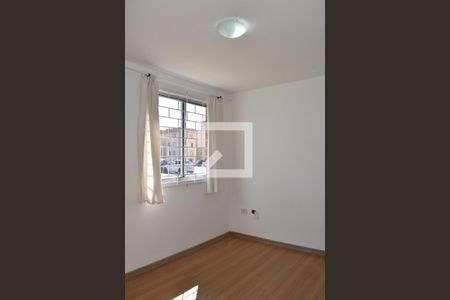 Quarto 1 de apartamento para alugar com 2 quartos, 45m² em Barreirinha, Curitiba