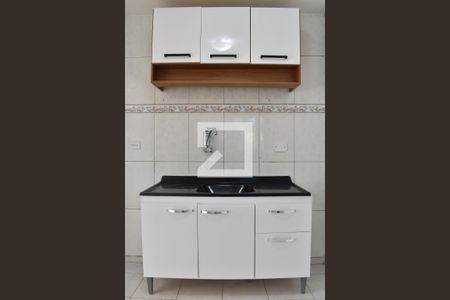 Cozinha de apartamento para alugar com 2 quartos, 45m² em Barreirinha, Curitiba