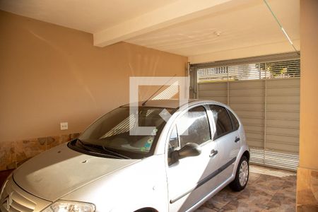 Garagem de casa para alugar com 3 quartos, 258m² em Santo Amaro, São Paulo