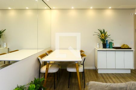 Sala de apartamento para alugar com 2 quartos, 50m² em Jardim Henriqueta, Taboão da Serra