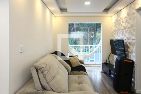 Sala de apartamento para alugar com 2 quartos, 50m² em Jardim Henriqueta, Taboão da Serra