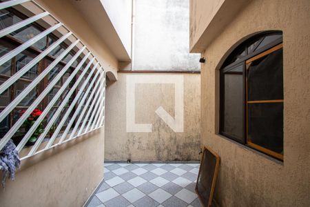 Corredor de casa à venda com 3 quartos, 252m² em Jardim Las Vegas, Santo André