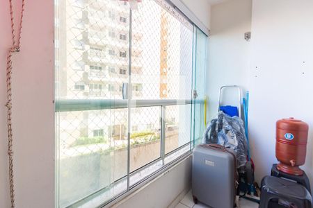 Sacada de apartamento à venda com 2 quartos, 47m² em Padroeira, Osasco