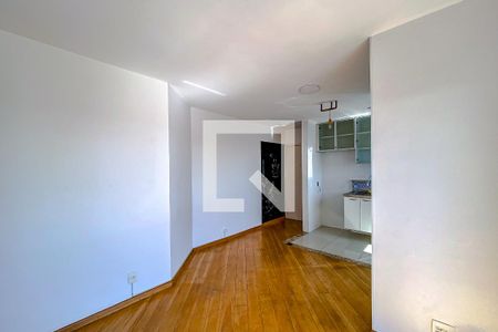 Sala de apartamento à venda com 2 quartos, 50m² em Vila Bertioga, São Paulo