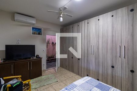 Casa 1 - Quarto 1 de casa à venda com 4 quartos, 480m² em Vila Ré, São Paulo