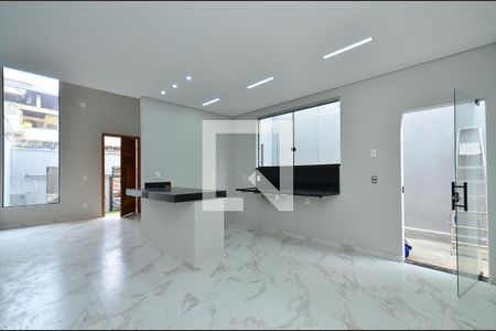 Cozinha de casa à venda com 3 quartos, 200m² em Santa Efigênia, Belo Horizonte