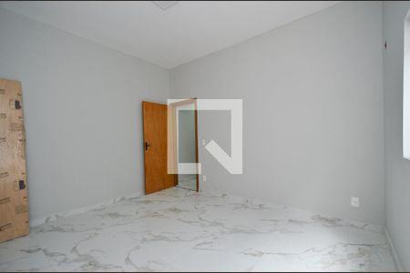 Suíte de casa à venda com 3 quartos, 200m² em Santa Efigênia, Belo Horizonte
